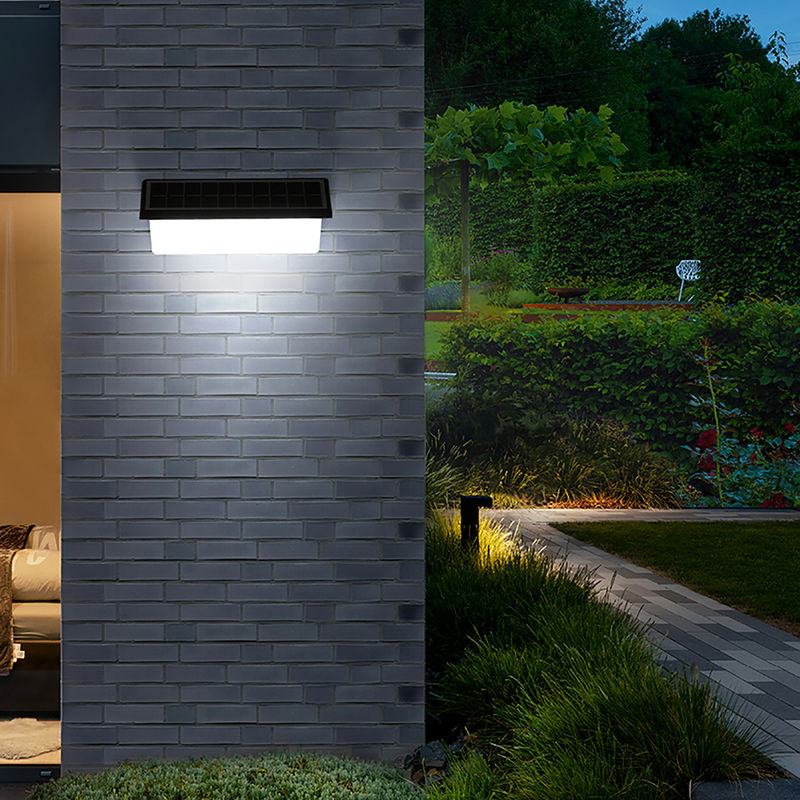 Solar Powered 8-10 Hours Working Time Outdoor Garden Wall Fence Lamp Light with White/Warm White/RGB Color