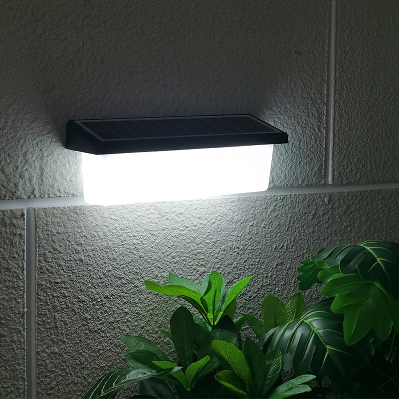 LiFePO4 3.2V/500mAh Solar Wall Lights Outdoor Mono Silicon Solar Panels/5V 2.5W