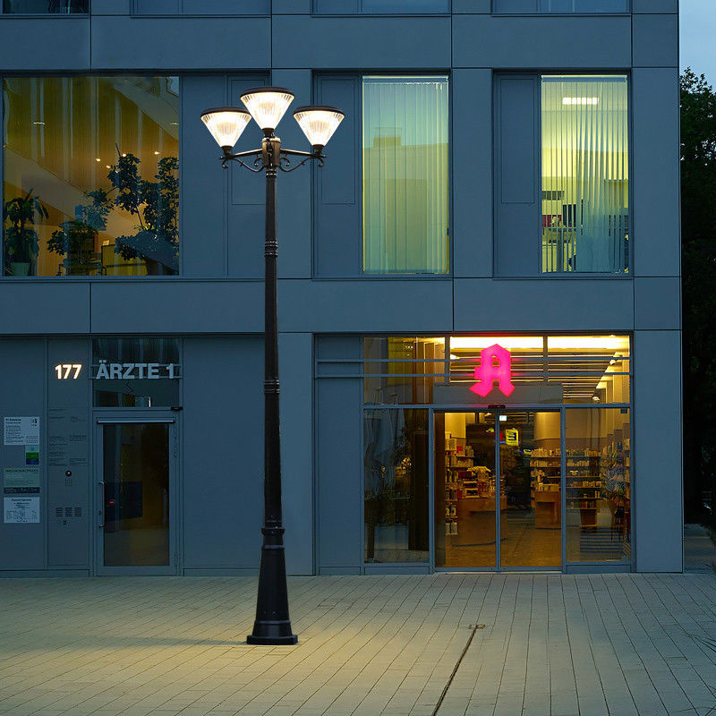Outdoor Solar Led Lights IP65 Roadway Lamp Easy To Install Solar Wall Lights 100/150/200/300W Street Lights