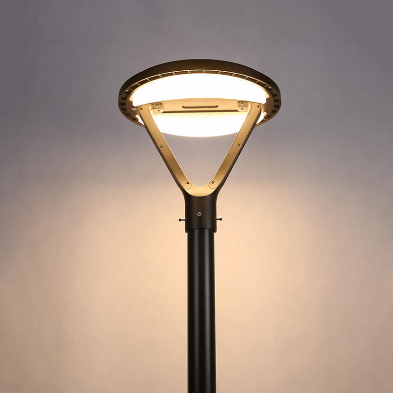 Hot Sell Decorative Gate Pillar Light Power Item Lighting Outdoor LED Solar Garden Light