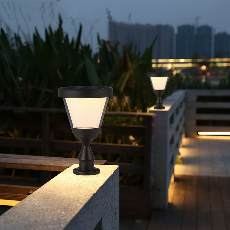 Outdoor Solar Fence Main Gate Pillar 3.2V LED Post Lights Garden Decor